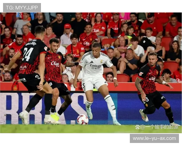 西甲国家德比前瞻:焦点之战,皇马迎战巴萨! 西甲国家德比前瞻:焦点之战,皇马迎战巴萨!